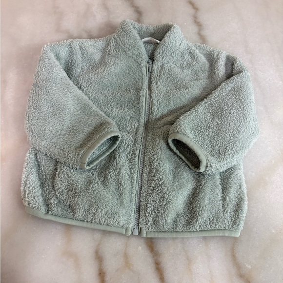 Uniqlo Baby Light Gray Fleece Jacket Bundle Size 12-18M - Picture 2 of 9